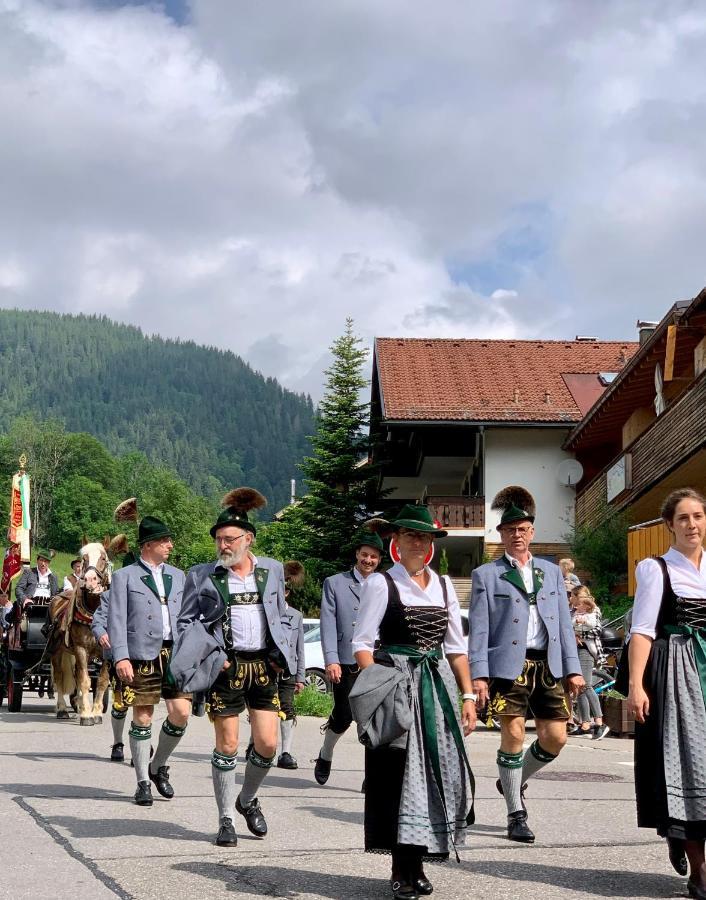 Alpenlaendischer Chic Oberstdorf Buitenkant foto